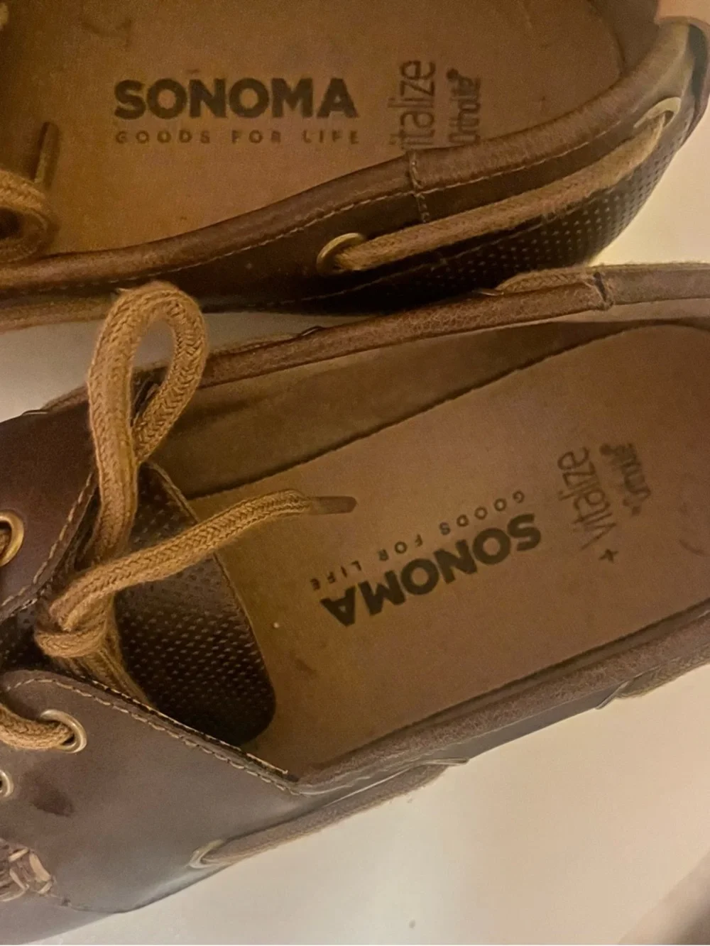 Vintage- SONOMA Men's Dark Brown Leather Lace-Up Boat Shoes with Tan Laces-10